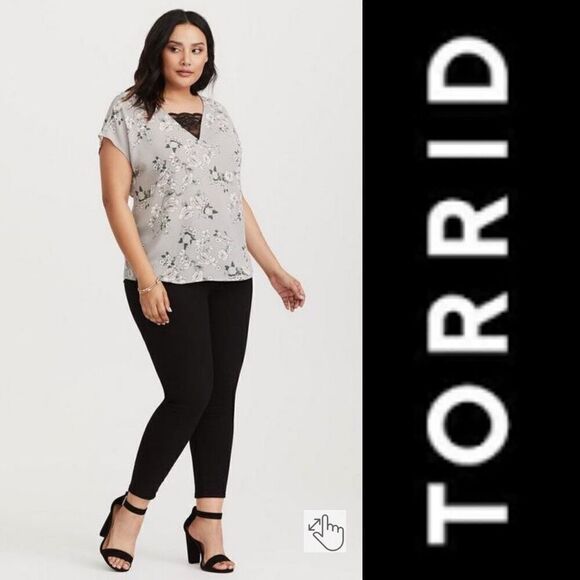 Torrid Georgette Lace Inset Blouse Size 1X - Picture 1 of 5
